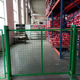 實(shí)體工廠批發(fā)倉(cāng)庫(kù)隔離帶、車(chē)間防護(hù)網(wǎng)與批發(fā)市場(chǎng)隔離網(wǎng)采購(gòu)全解析