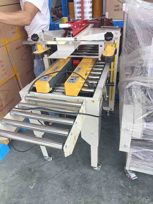 全自動封箱機與開箱機 快遞時代的自動打包革命